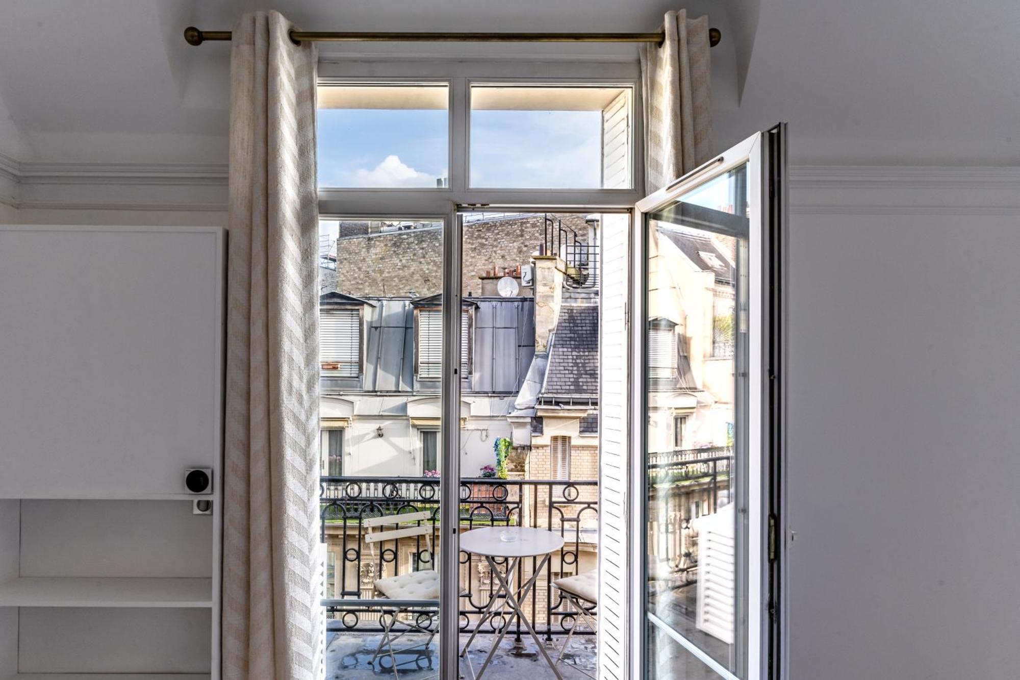 Appartement Champs Elysees ปารีส ภายนอก รูปภาพ