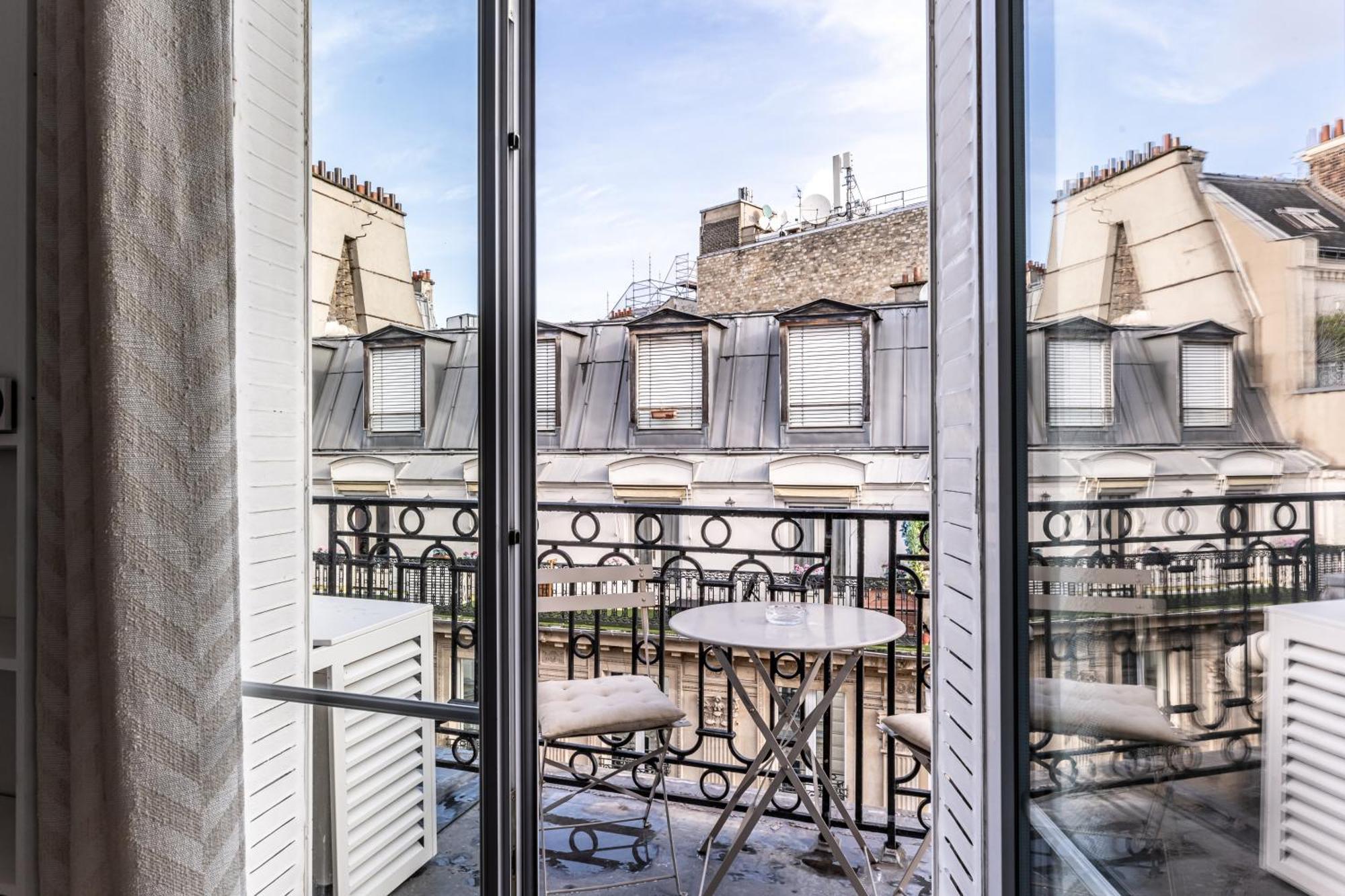 Appartement Champs Elysees ปารีส ภายนอก รูปภาพ
