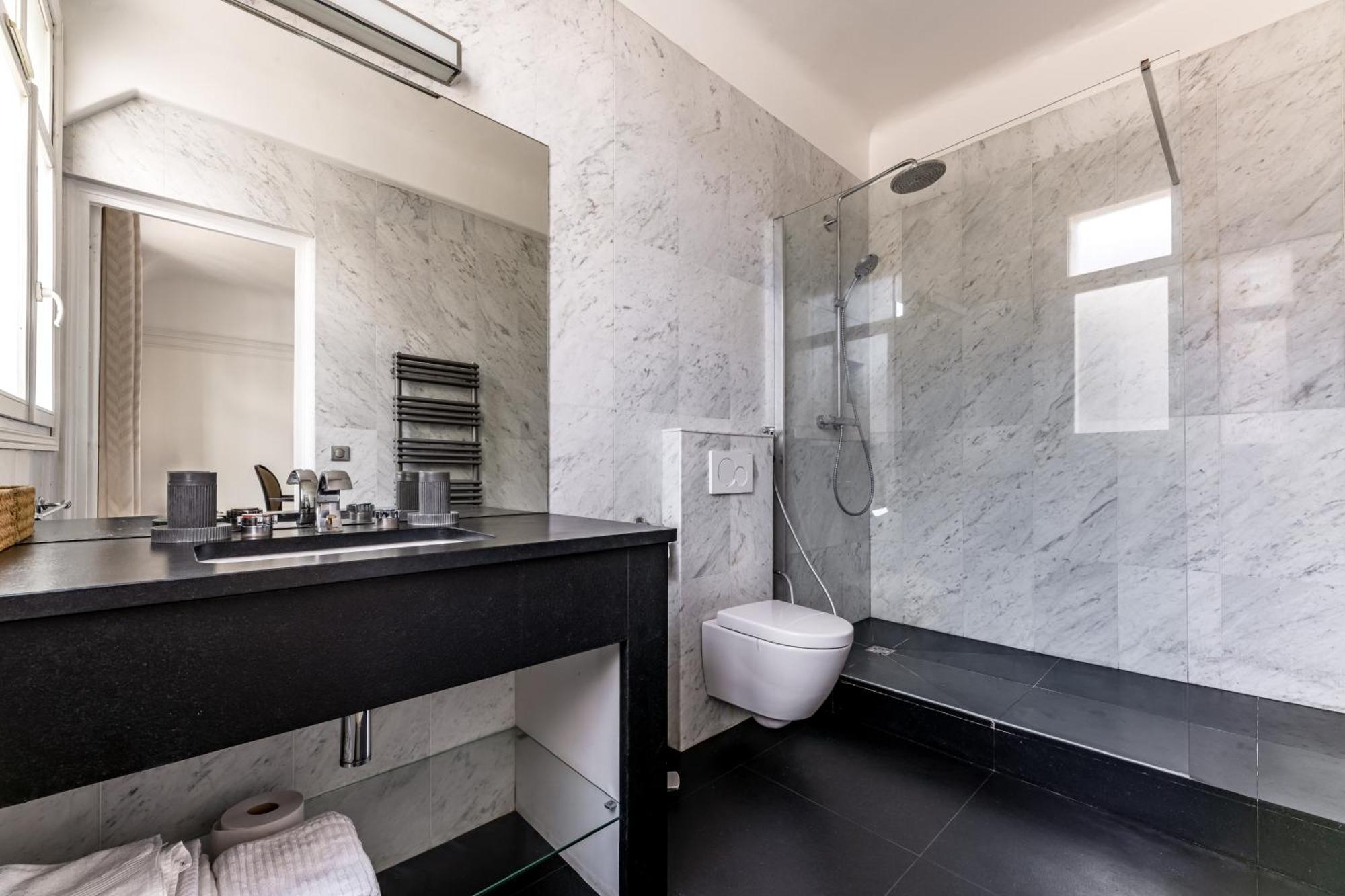 Appartement Champs Elysees ปารีส ภายนอก รูปภาพ