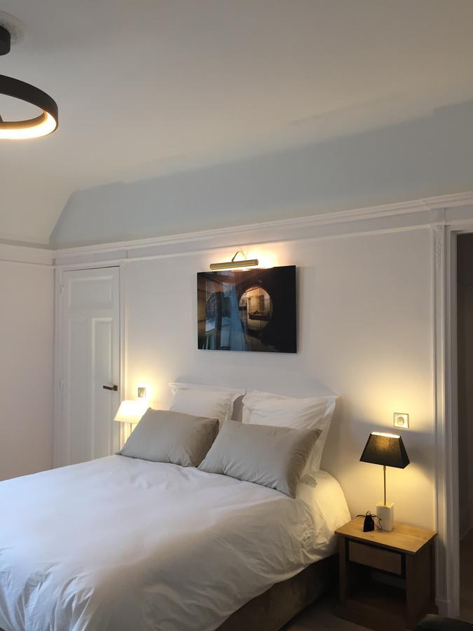 Appartement Champs Elysees ปารีส ภายนอก รูปภาพ