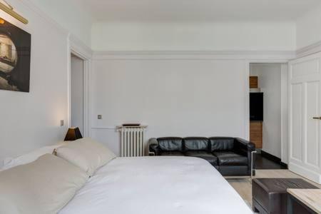Appartement Champs Elysees ปารีส ภายนอก รูปภาพ